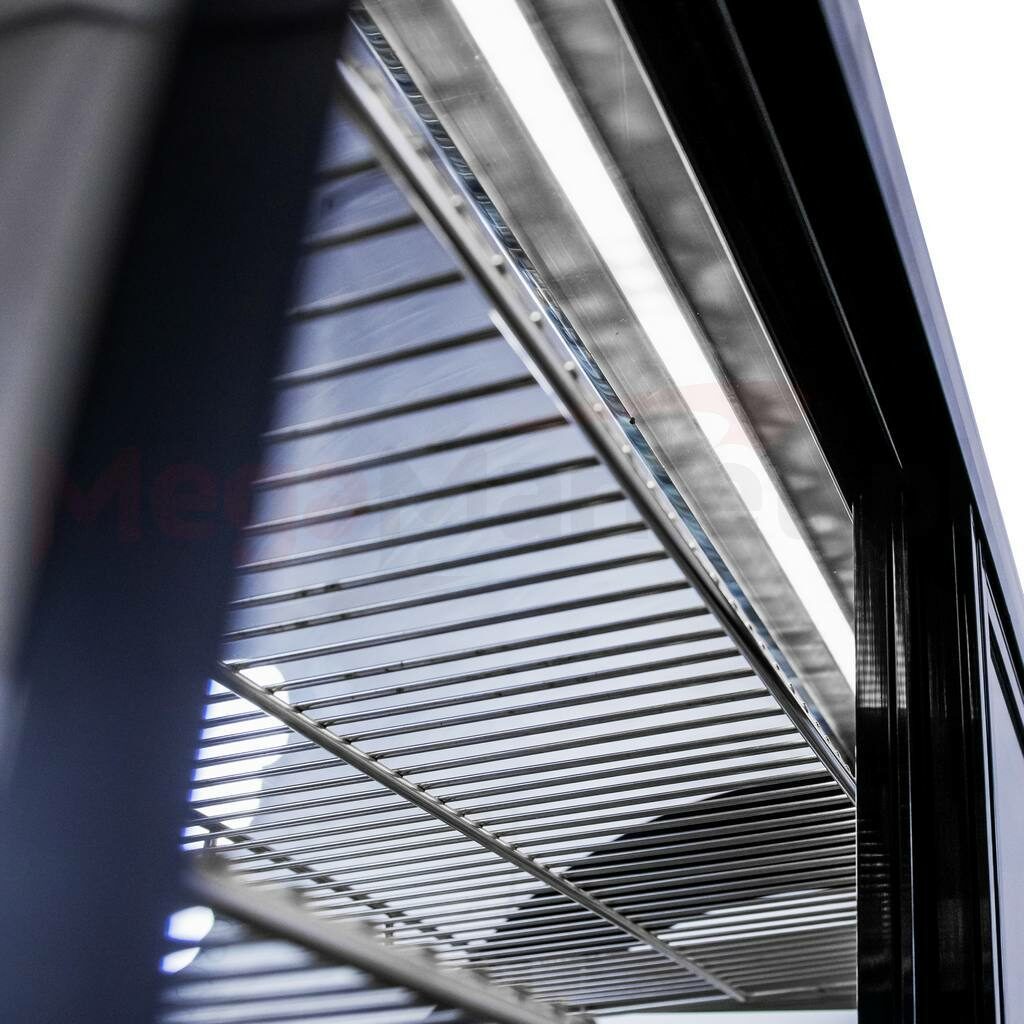 oświetlenie LED w witrynie grzewczej nastawnej CLARA MINI S120