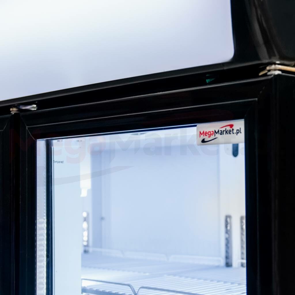 Witryna chłodnicza Mega-M Rico i160 z oświetleniem LED zamek logo plafon reklamowy