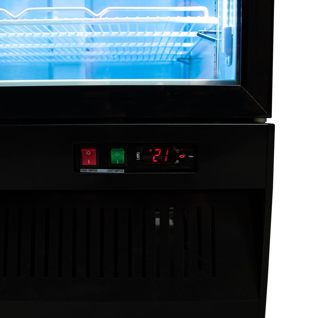 Witryna chłodnicza Mega-M Rico i75 z oświetleniem LED panel sterowania