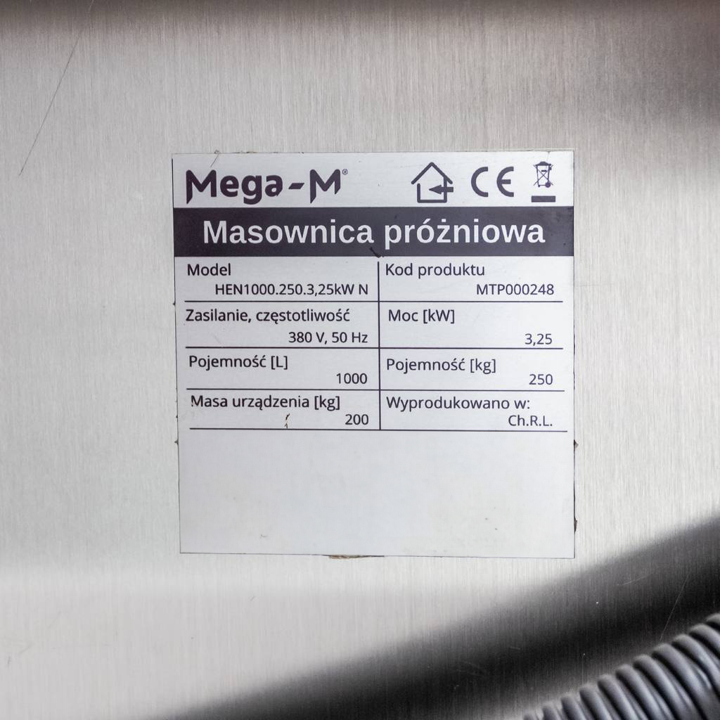Masownica próżniowa Mega-M 1000l 250kg 3.25kW peklarka do mięsa MTP000248 tabliczka znamionowa