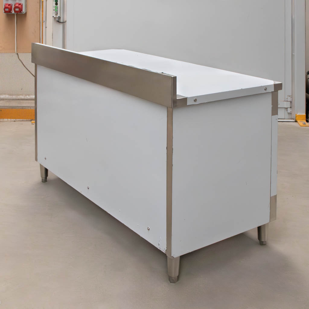 Stół gastronomiczny ze stali nierdzewnej przyścienny z szafką i szufladami Mega-M 160x70x85 cm pogięty MTP005884