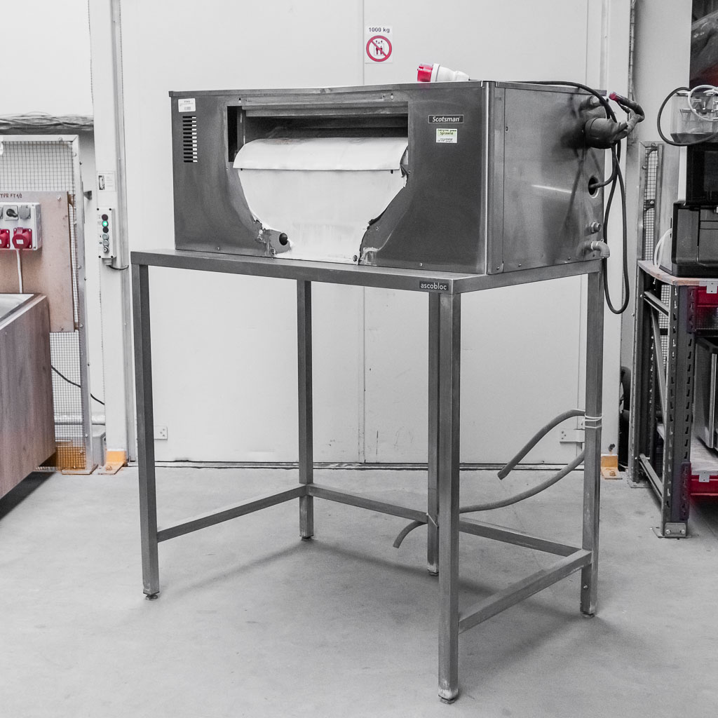 Łuskarka do lodu SCOTSMAN FRIMONT MAR 301 SPLIT 129.7x66.1x52 cm