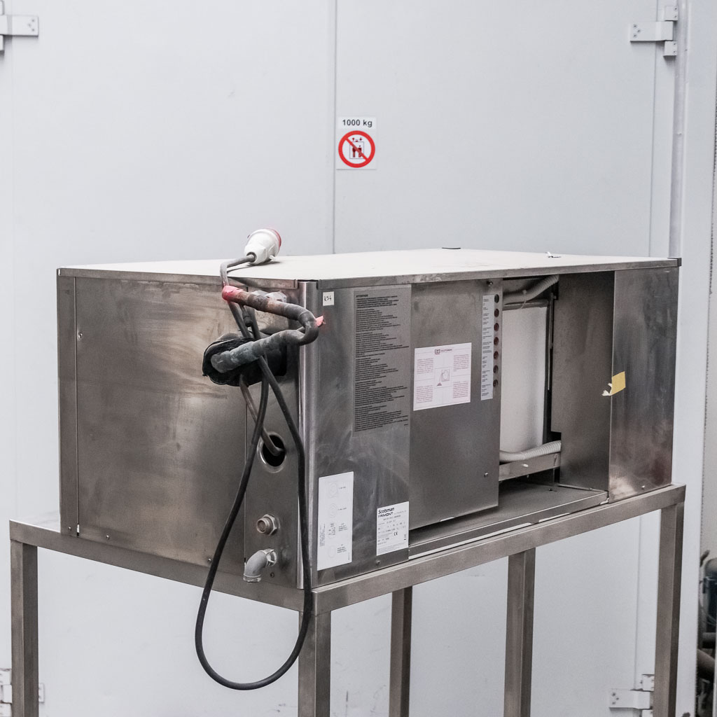 Łuskarka do lodu SCOTSMAN FRIMONT MAR 301 SPLIT 129.7x66.1x52 cm