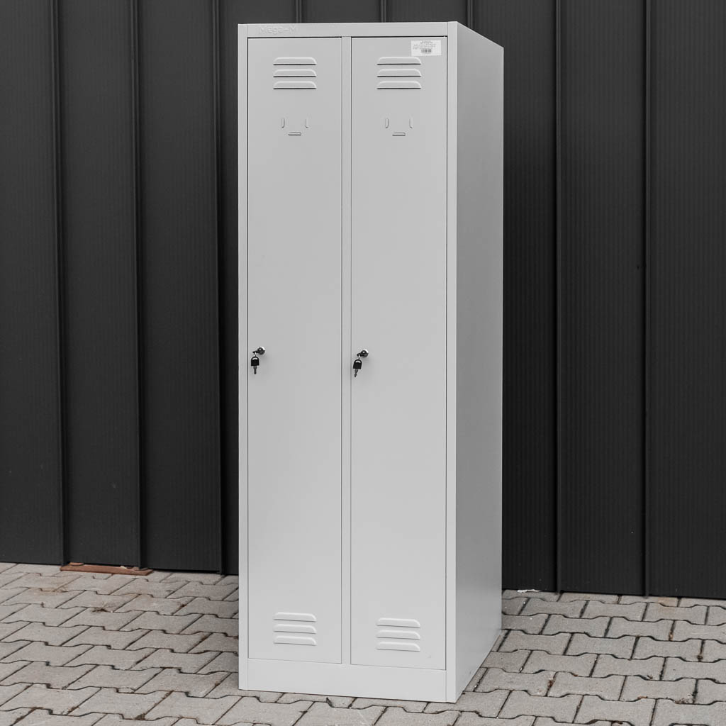 szafka BHP, szafka ubraniowa, szafka metalowa pracownicza, szafka socjalna, szafka ubraniowa BHP, szafka metalowa do szatni, szafka na ubrania robocze, szafka socjalna metalowa, szafka pracownicza