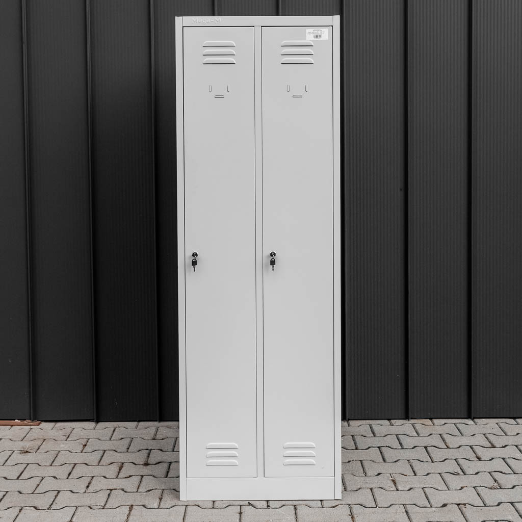 szafka BHP, szafka ubraniowa, szafka metalowa pracownicza, szafka socjalna, szafka ubraniowa BHP, szafka metalowa do szatni, szafka na ubrania robocze, szafka socjalna metalowa, szafka pracownicza