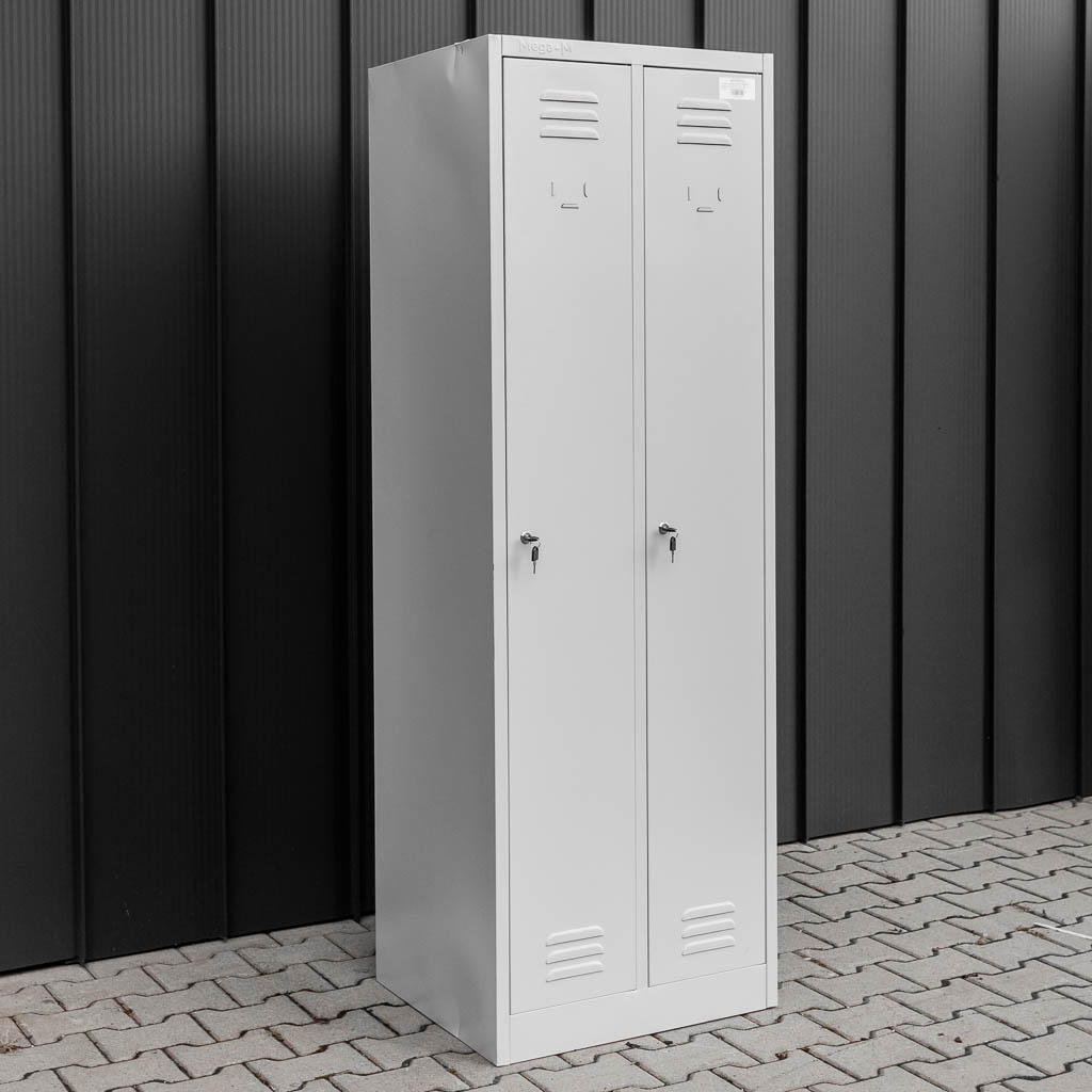 szafka BHP, szafka ubraniowa, szafka metalowa pracownicza, szafka socjalna, szafka ubraniowa BHP, szafka metalowa do szatni, szafka na ubrania robocze, szafka socjalna metalowa, szafka pracownicza