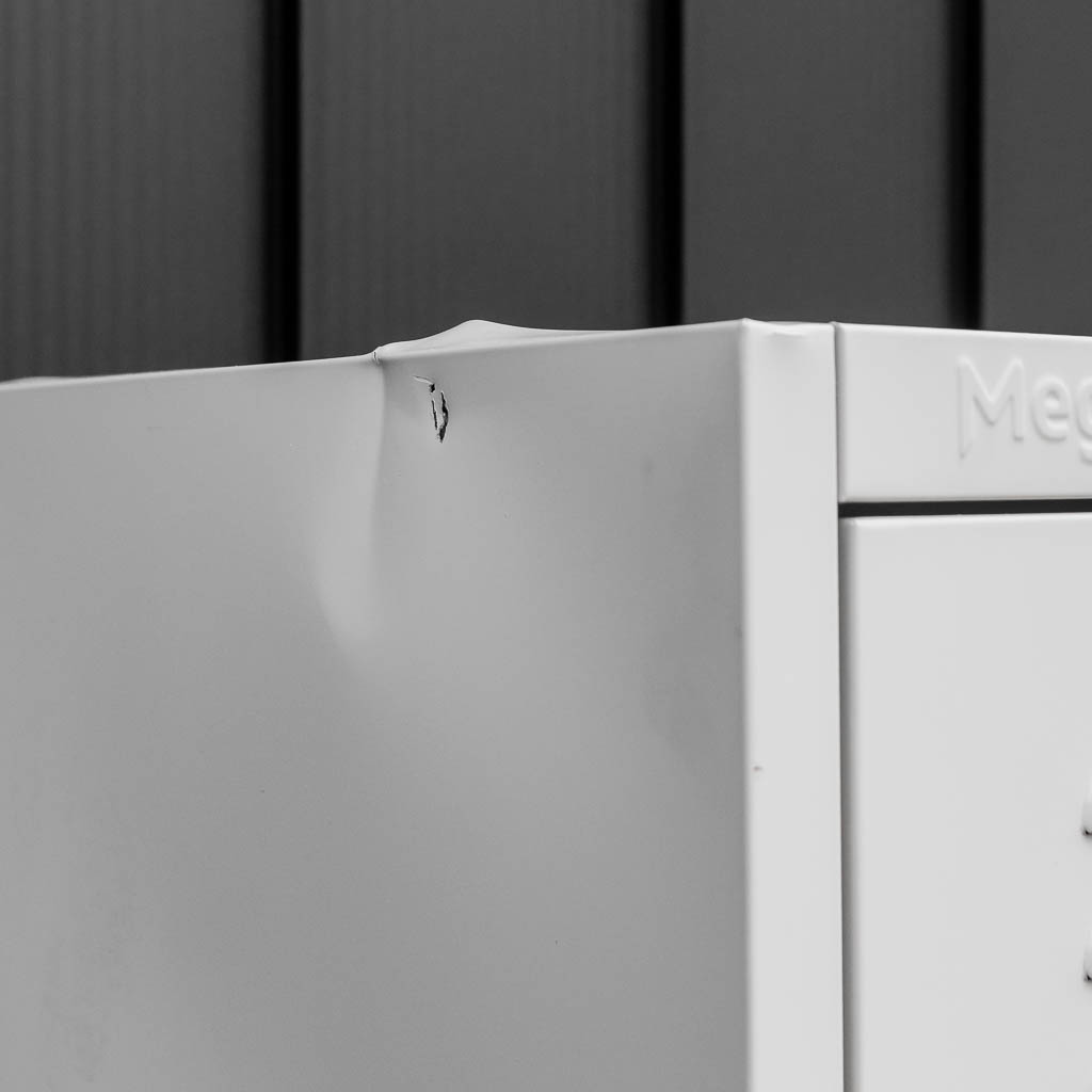 szafka BHP, szafka ubraniowa, szafka metalowa pracownicza, szafka socjalna, szafka ubraniowa BHP, szafka metalowa do szatni, szafka na ubrania robocze, szafka socjalna metalowa, szafka pracownicza