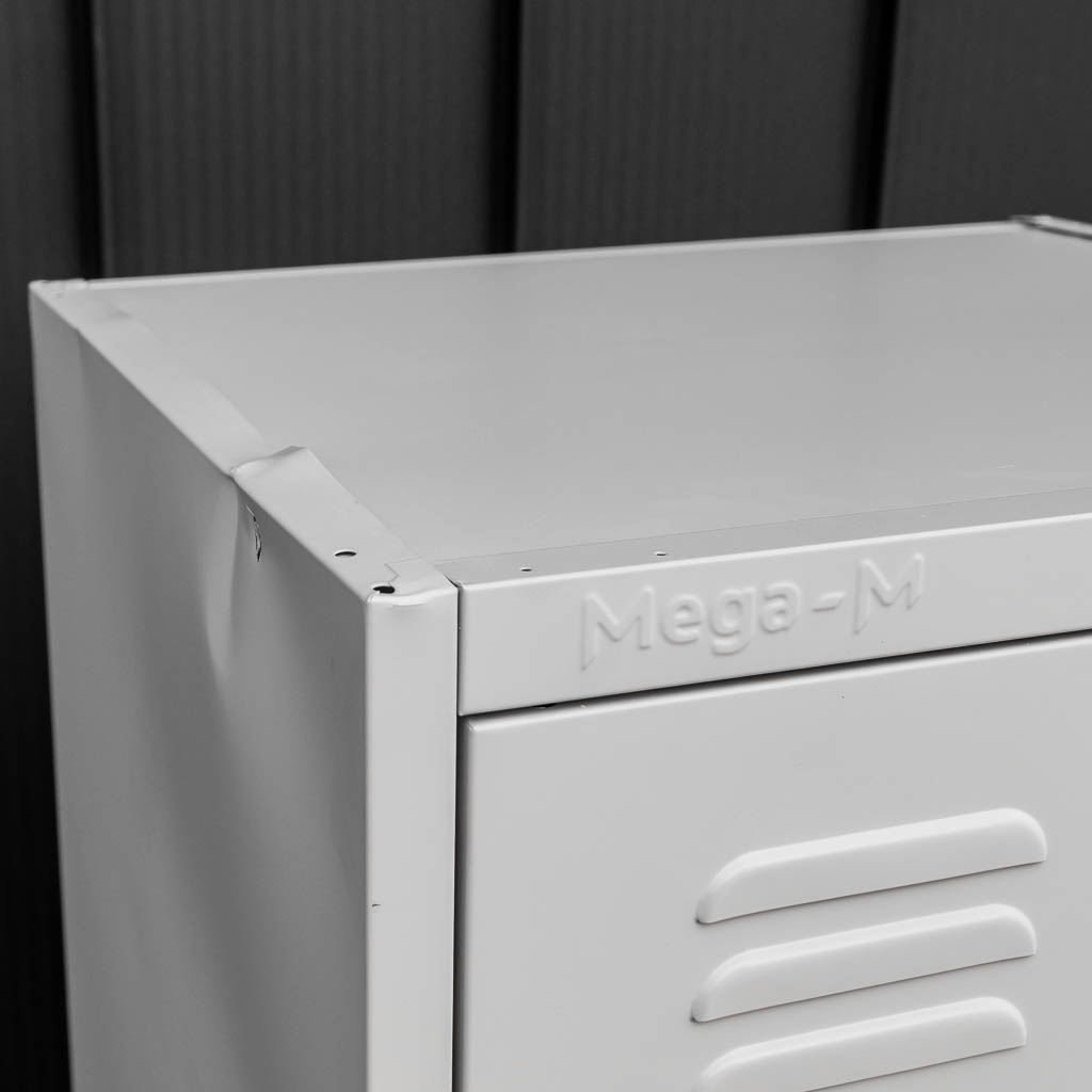 szafka BHP, szafka ubraniowa, szafka metalowa pracownicza, szafka socjalna, szafka ubraniowa BHP, szafka metalowa do szatni, szafka na ubrania robocze, szafka socjalna metalowa, szafka pracownicza