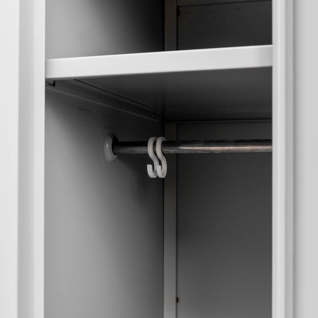 szafka BHP, szafka ubraniowa, szafka metalowa pracownicza, szafka socjalna, szafka ubraniowa BHP, szafka metalowa do szatni, szafka na ubrania robocze, szafka socjalna metalowa, szafka pracownicza