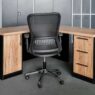 fotel obrotowy, fotel biurowy, ergonomiczny fotel do pracy, krzesło do biurka, fotel do komputera, fotel do pracy przy biurku, fotel obrotowy z podłokietnikami, fotel regulowany, wygodny fotel biurowy, fotel z regulacją wysokości, fotel do biura, fotel pracowniczy