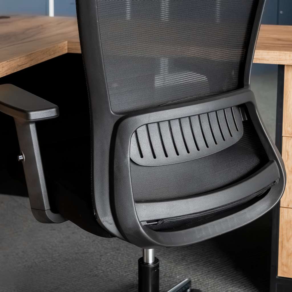 fotel obrotowy, fotel biurowy, ergonomiczny fotel do pracy, krzesło do biurka, fotel do komputera, fotel do pracy przy biurku, fotel obrotowy z podłokietnikami, fotel regulowany, wygodny fotel biurowy, fotel z regulacją wysokości, fotel do biura, fotel pracowniczy