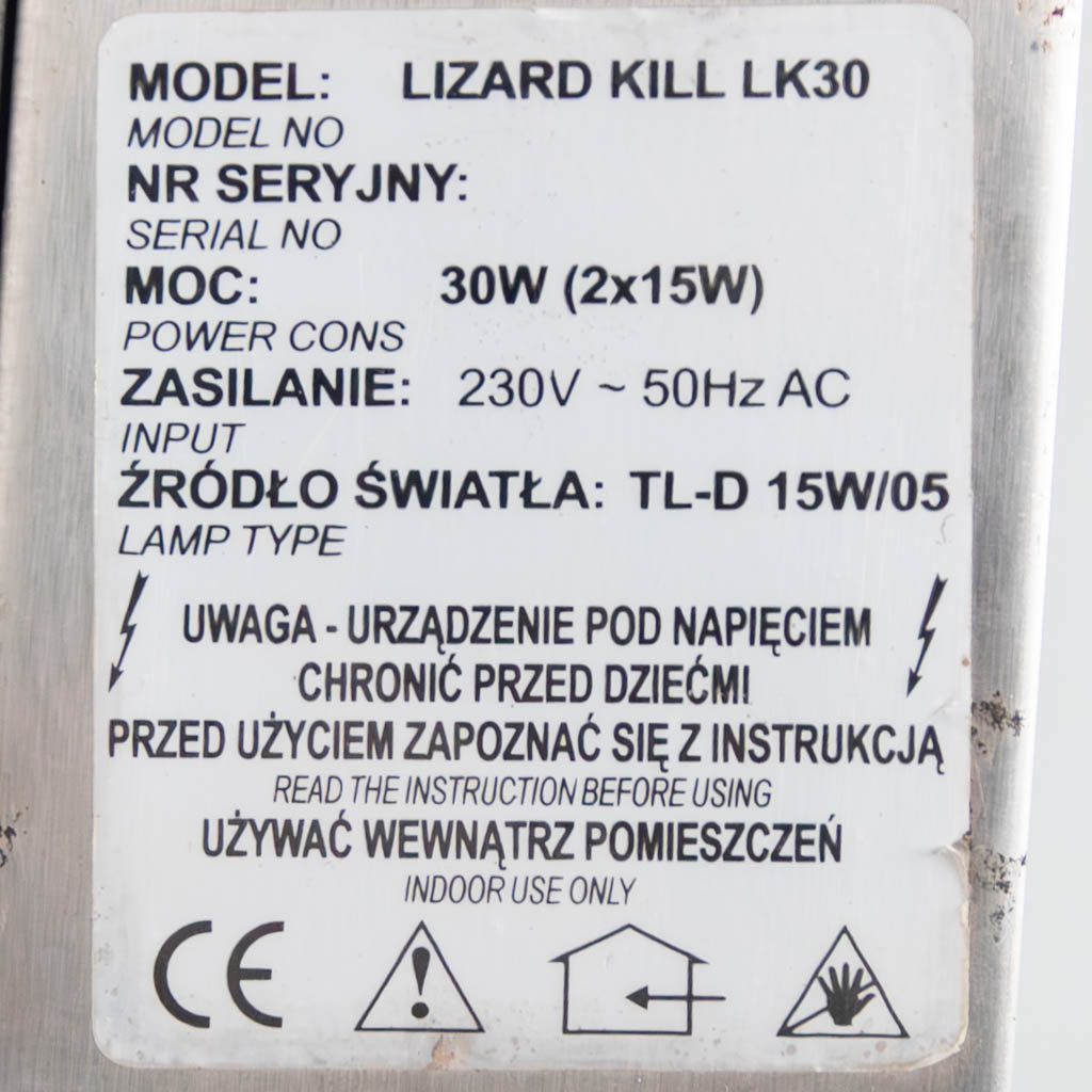 Lampa przeciwko owadom