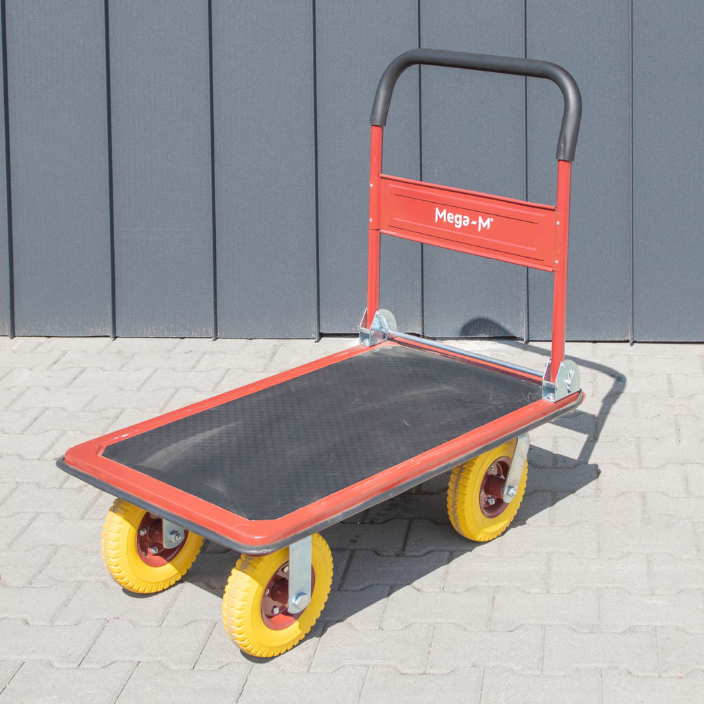 wózek platformowy, wózek transportowy, wózek magazynowy, wózek z antypoślizgową platformą, wózek ręczny do magazynu, solidny wózek transportowy, kompaktowy wózek magazynowy, wózek z kołami skrętnymi