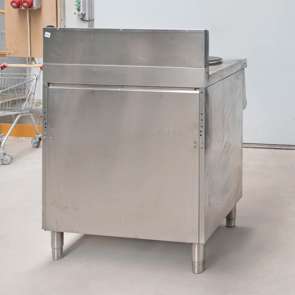 kuchnia elektryczna gastronomiczna, kuchnia 4-płytowa, kuchnia ze stali nierdzewnej, sprzęt kuchenny do restauracji, kuchnia elektryczna z półką, urządzenia gastronomiczne