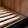 regał na pieczywo, regał piekarniczy, mebel do ekspozycji pieczywa, regał do piekarni, regał z szufladą na okruszki, regał do sklepu spożywczego, wyposażenie sklepowe
