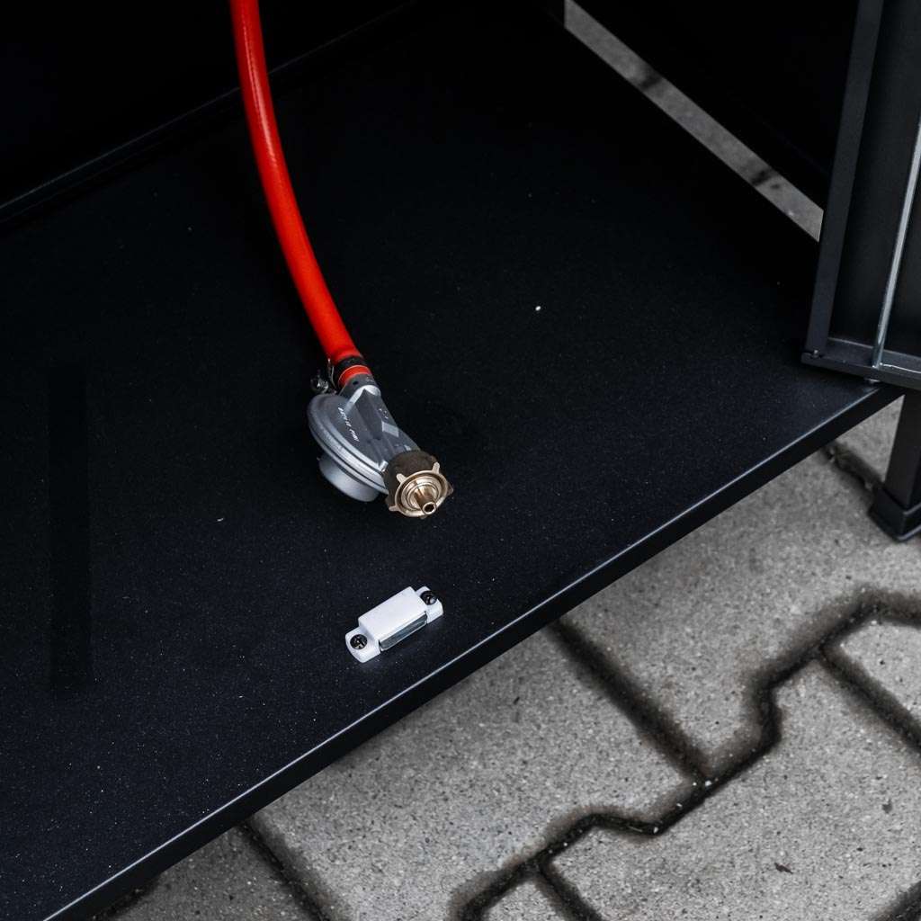 grill, grill ogrodowy, grill z termometrem, grill chromowany ruszt, grill z pokrywą i półką boczną