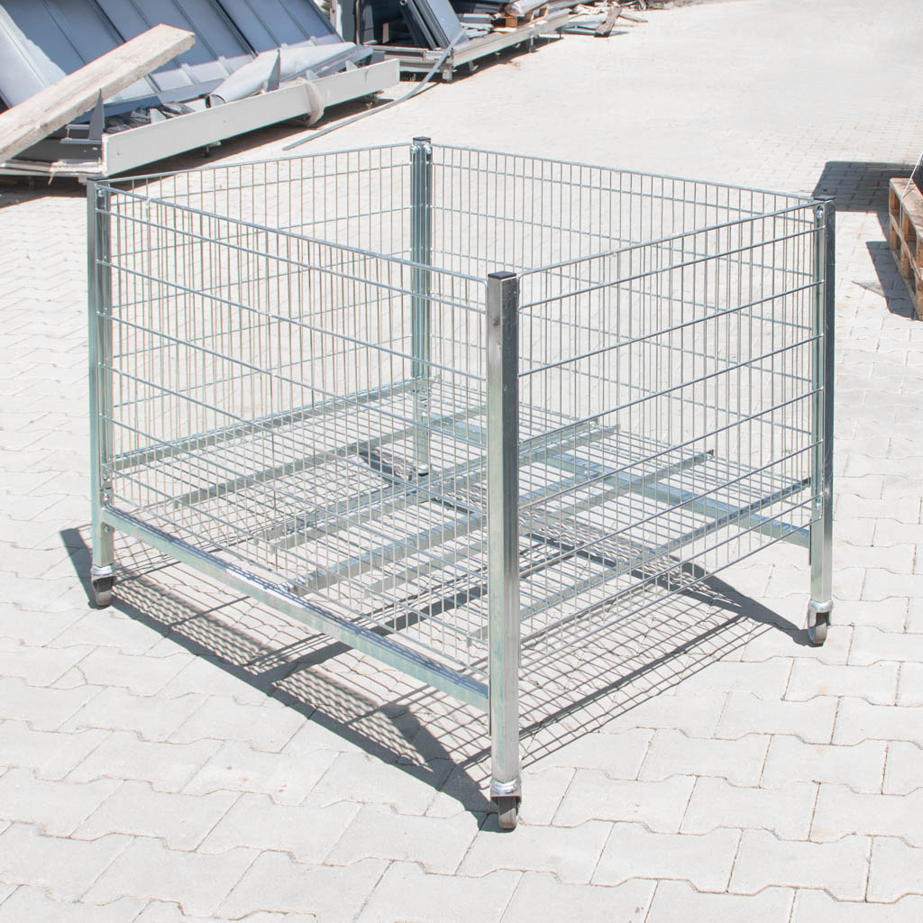 kosz promocyjny, kosz sklepowy wysypowy, kosz ekspozycyjny, kosz metalowy z plexi, kosz na wyprzedaż, kosz handlowy z kółkami, kosz z ocynkiem, wyposażenie sklepu, mobilny kosz promocyjny