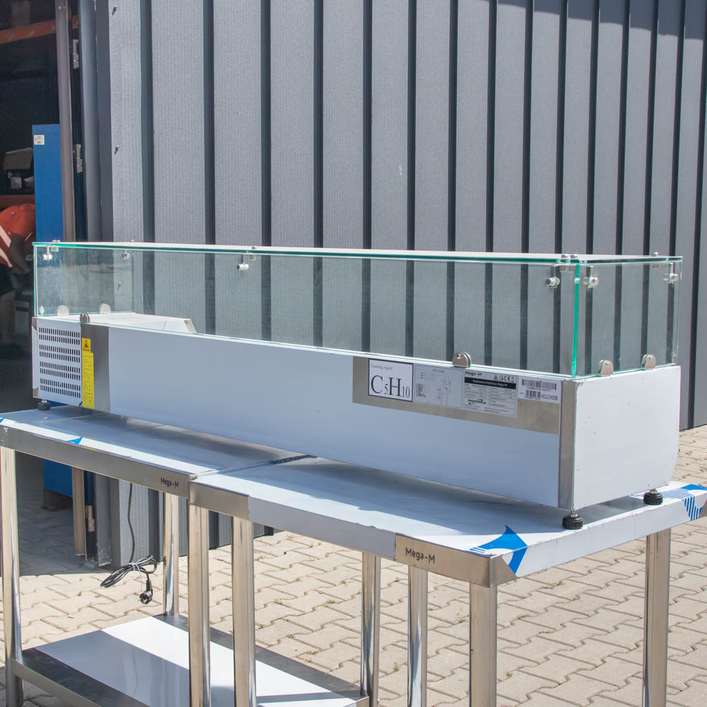 nadstawka chłodnicza, witryna chłodnicza na sałatki, nadstawka, chłodnica z szybą, sprzęt chłodniczy do gastronomii