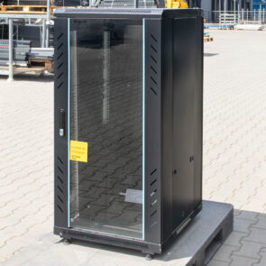 Zdjęcie produktu: Szafa Rack 19″ 22U serwerowa na elektronikę Mega-M stojąca 60x60x116,5 cm czarna POSERWISOWA