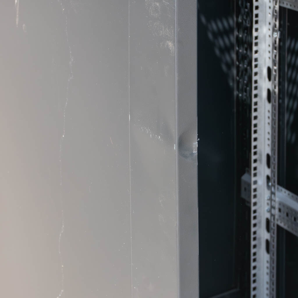 szafa rack, szafa serwerowa, szafa wisząca rack, szafa teleinformatyczna, szafa rack na elektronikę, szafa do monitoringu, szafa na sprzęt IT