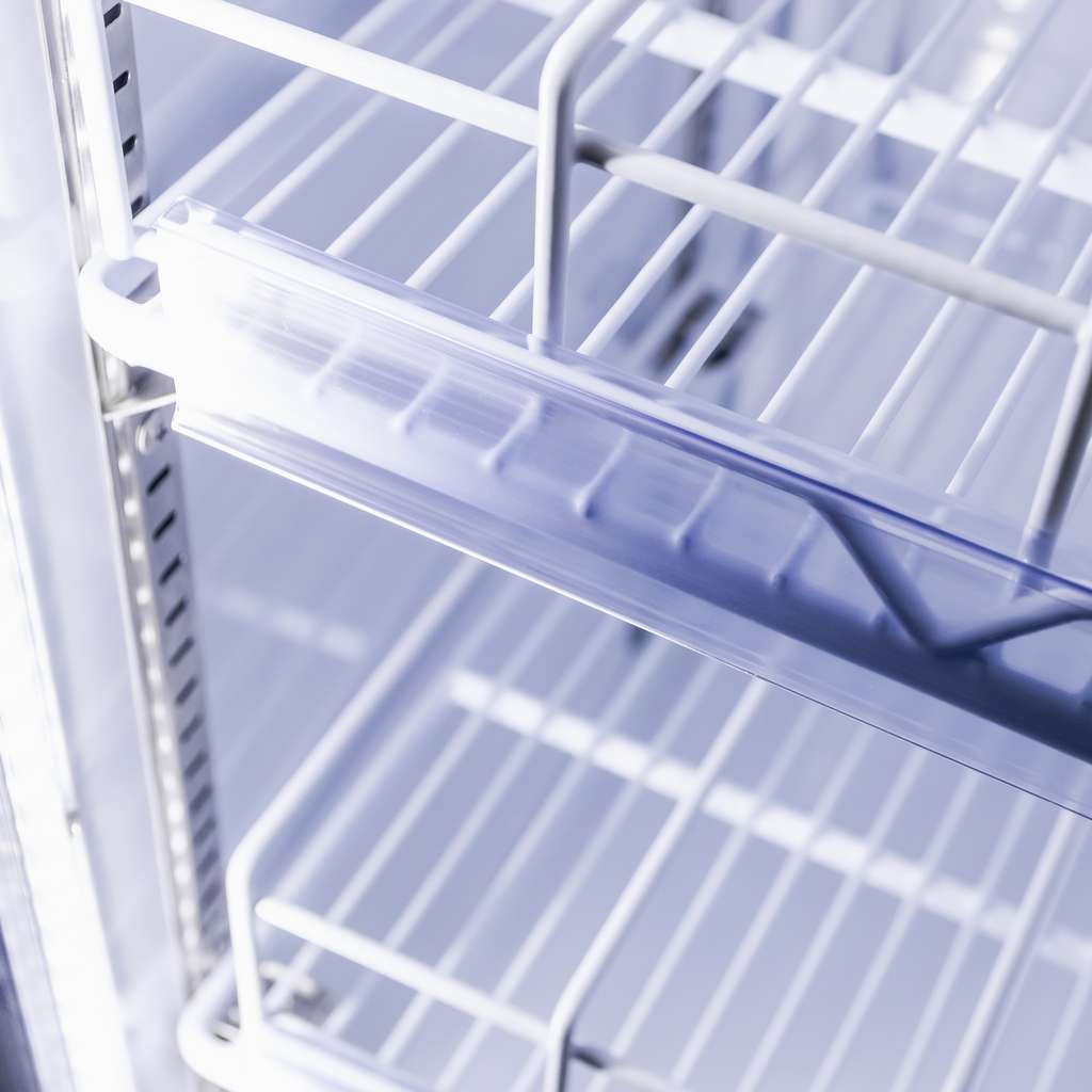 witryna chłodnicza na napoje, witryna ekspozycyjna, witryna chłodnicza do sklepu