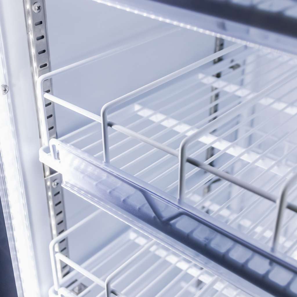 witryna chłodnicza na napoje, witryna ekspozycyjna, witryna chłodnicza do sklepu