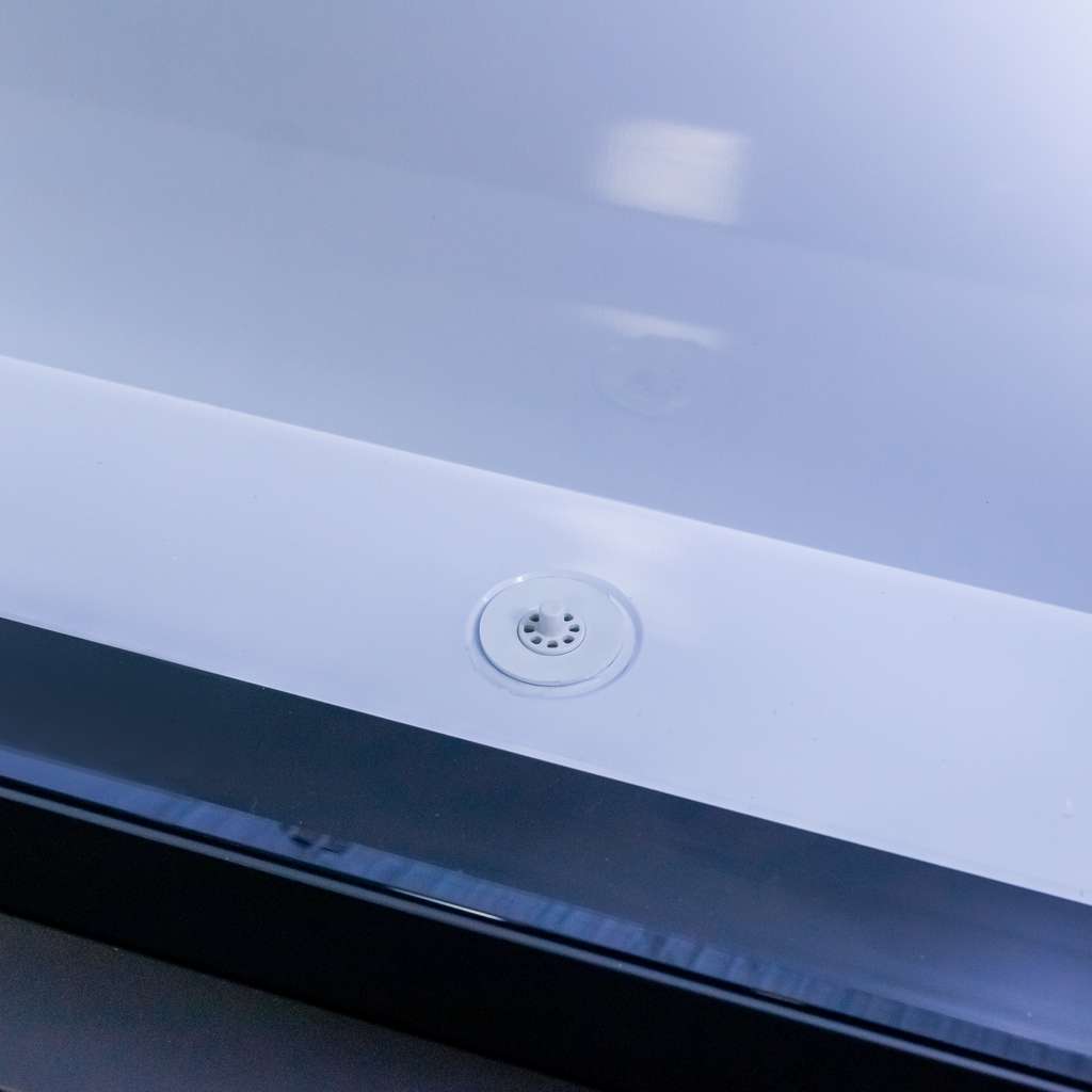 witryna chłodnicza na napoje, witryna ekspozycyjna, witryna chłodnicza do sklepu