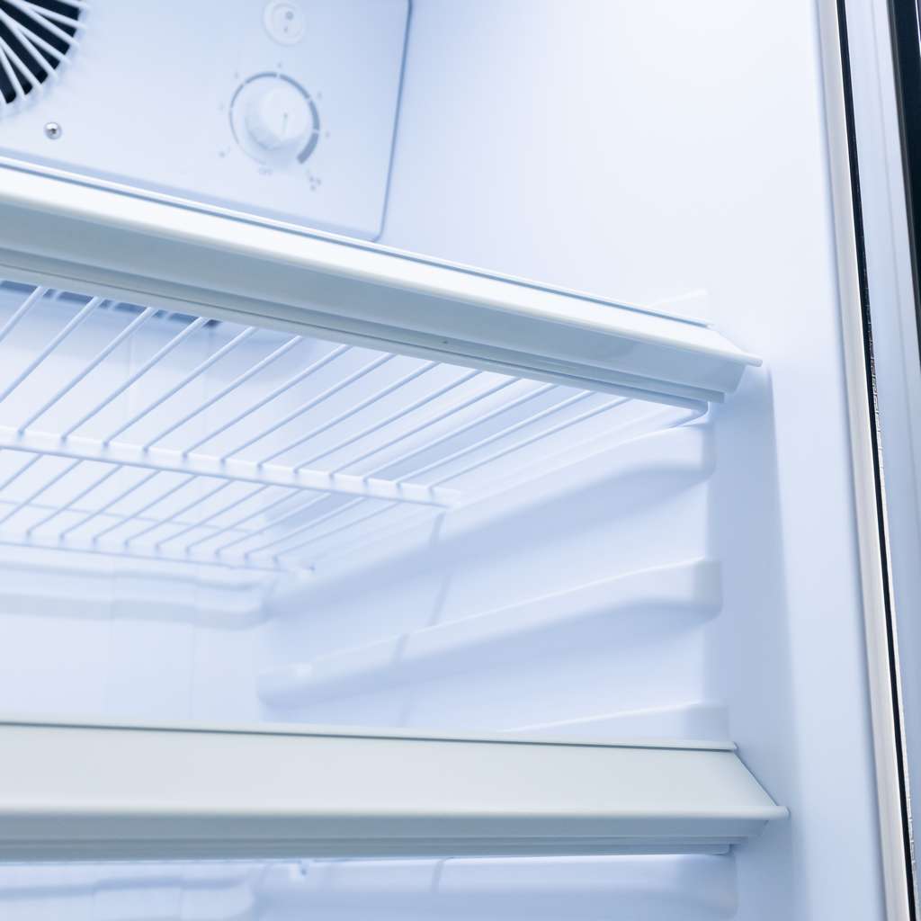 witryna chłodnicza na napoje, witryna chłodnicza ekspozycyjna, szafa chłodnicza 1 drzwiowa