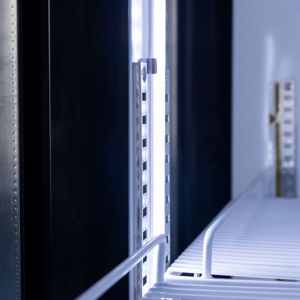 witryna chłodnicza na napoje, witryna chłodnicza ekspozycyjna Mega-M RICO S120