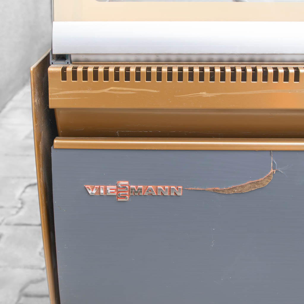 witryna cukiernicza VIESSMAN witryna ekspozycyjna na ciasto