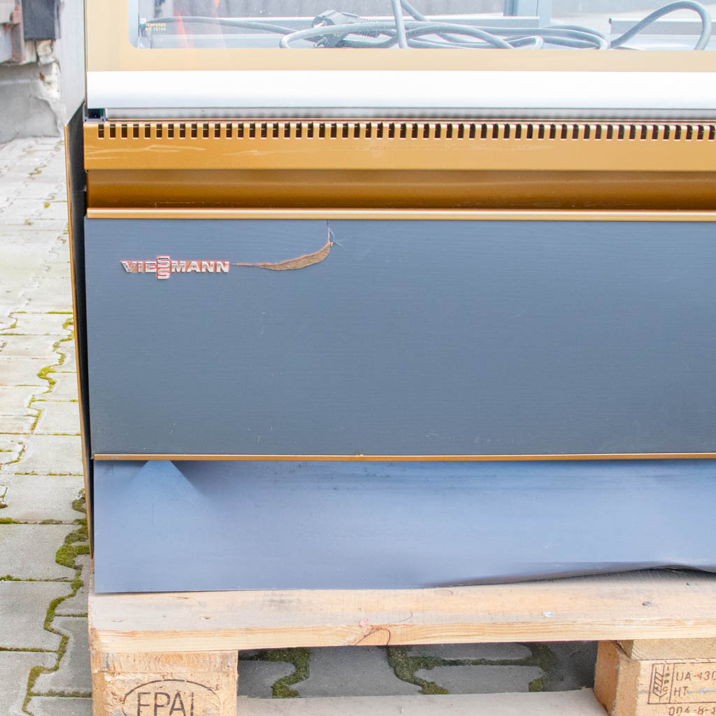 witryna cukiernicza VIESSMAN witryna ekspozycyjna na ciasto