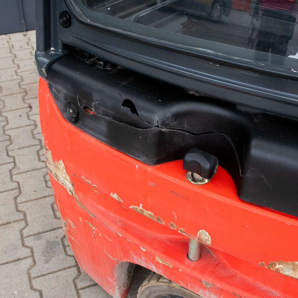 wózek widłowy LINDE, wózek elektryczny, wózek widłowy, wózek magazynowy, wózek widłowy z ogrzewaną kabiną, wózek elektryczny do magazynu, transport palet