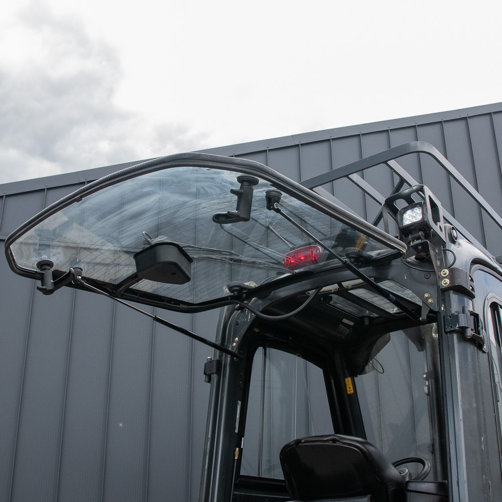 wózek widłowy LINDE, wózek elektryczny, wózek widłowy, wózek magazynowy, wózek widłowy z ogrzewaną kabiną, wózek elektryczny do magazynu, transport palet