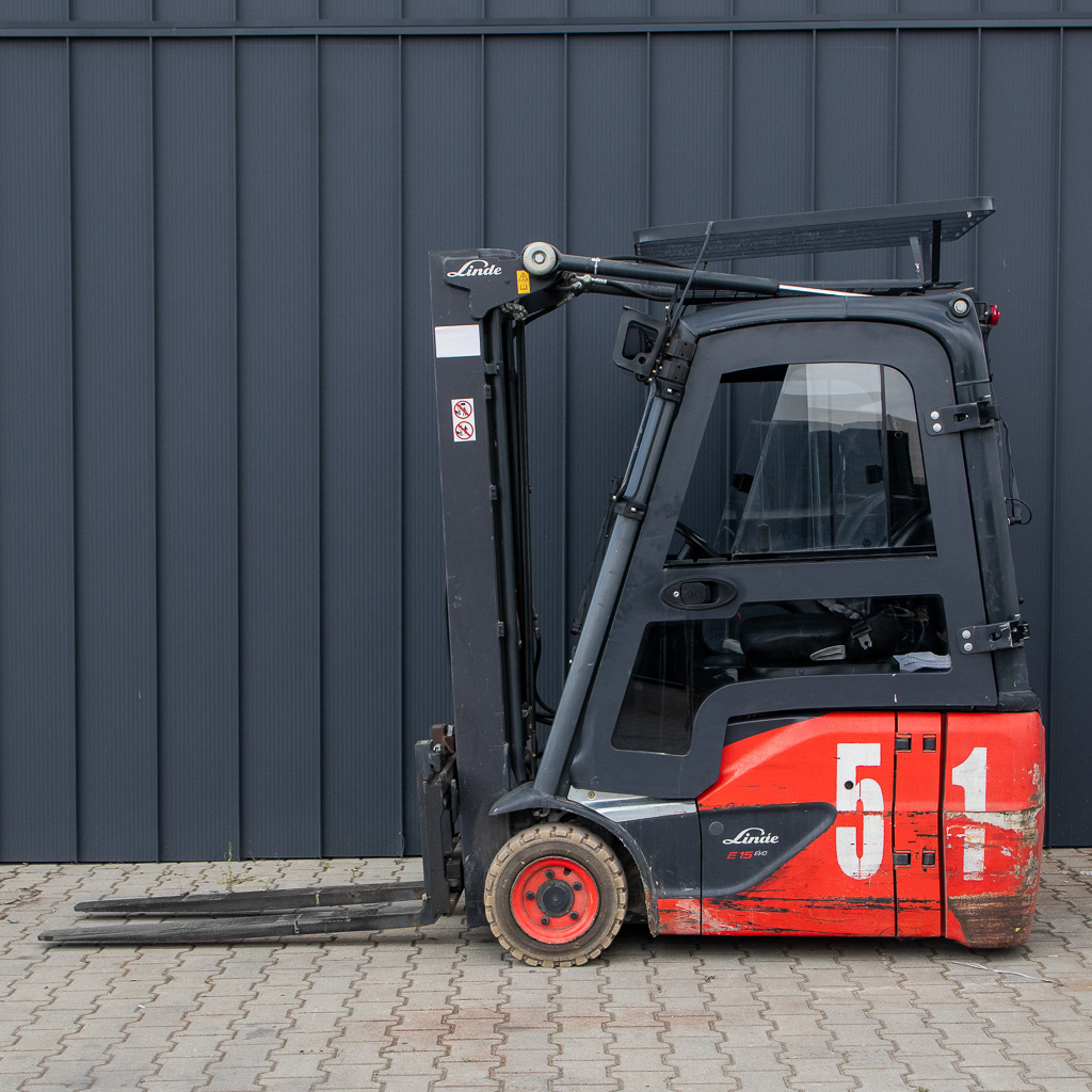 Wózek widłowy LINDE E15 elektryczny 2017