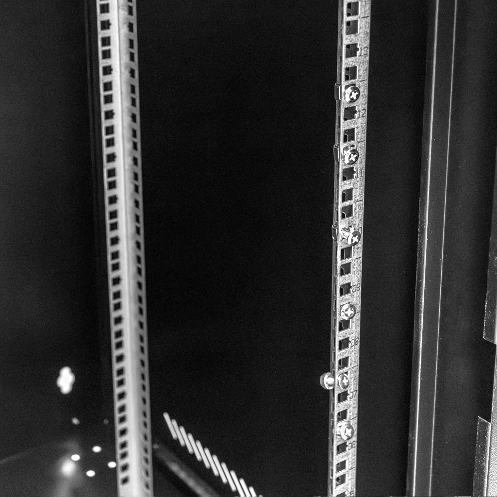 szafa serwerowa na elektronikę NETBERG 19"15U, szafa rackowa