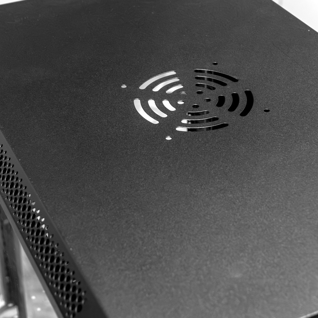 zafa rackowa NETBERG 19" 9U, szafa na elektronikę, szafa serwerowa