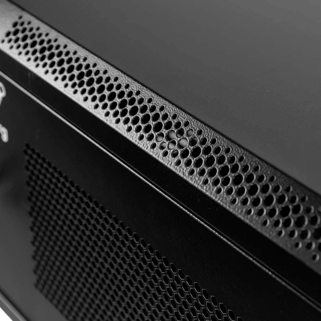 Szafa Rack 19 6U serwerowa na elektronikę NETBERG wisząca 60x40x30cm czarna z drzwiami perforowanymi