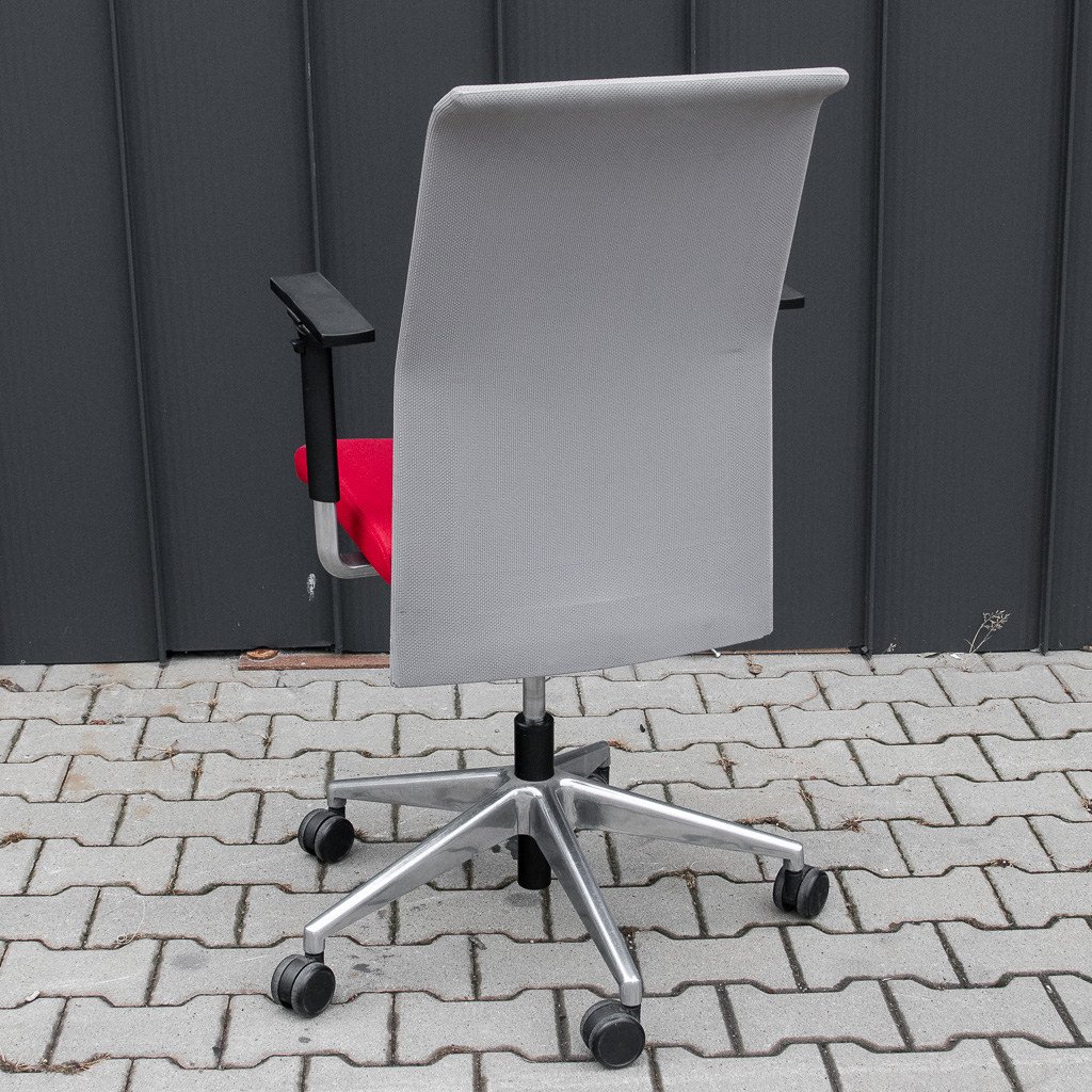 fotel biurowy, fotel ergonomiczny, fotel biurowy z podłokietnikami, fotel do biura, krzesło biurowe, fotel obrotowy do pracy