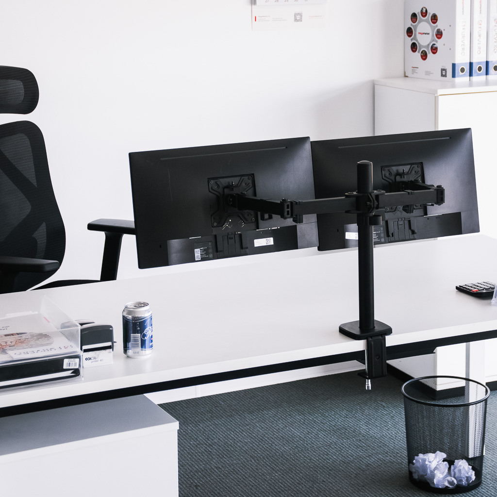 uchwyt do monitora, uchwyt biurkowy na monitor, uchwyt obrotowy do monitora, uchwyt dwuramienny do monitora