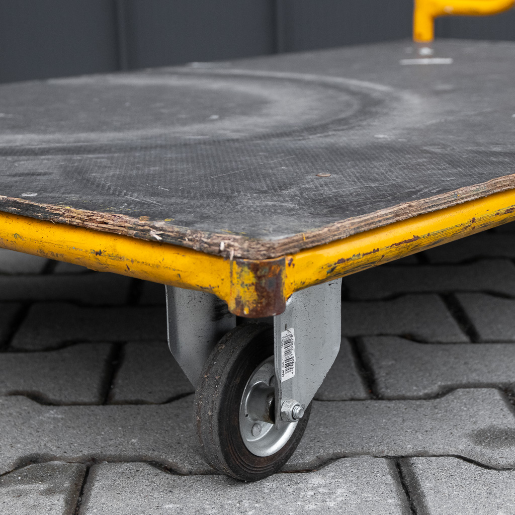 wózek platformowy, wózek magazynowy, wózek transportowy, wózek do magazynu, sprzęt transportowy