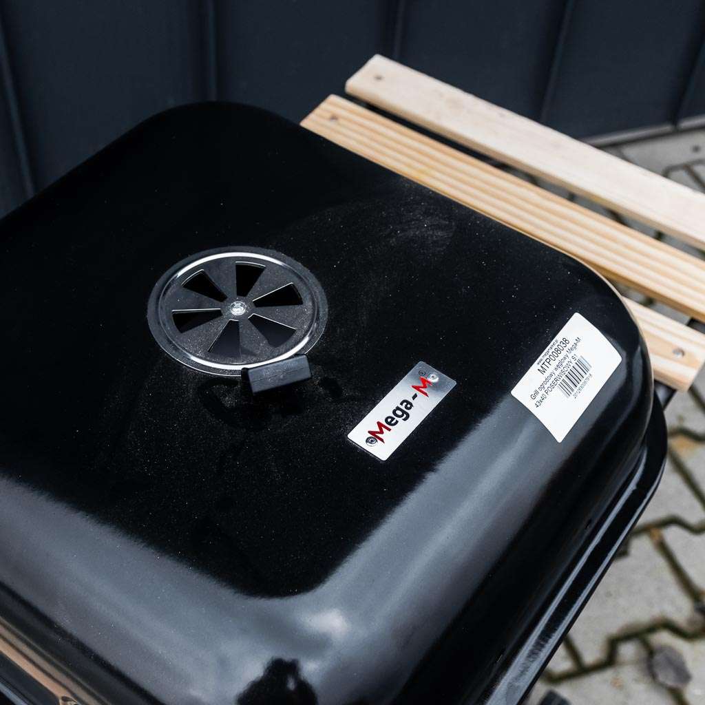 grill węglowy, grill ogrodowy z dwiema półkami