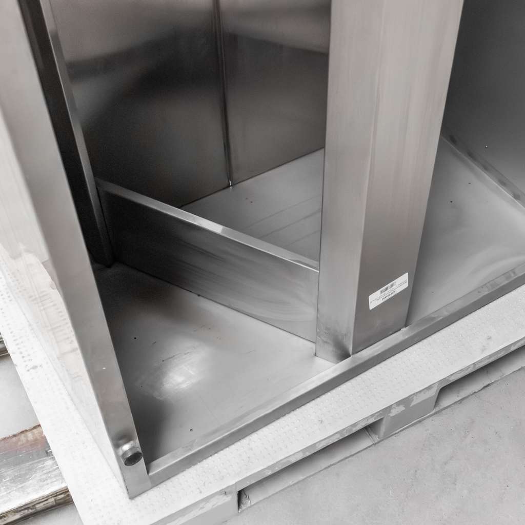 okap gastronomiczny, okap stal nierdzewna, wentylacja kuchni, okap do restauracji, okap do stołówki, okap kuchenny przemysłowy