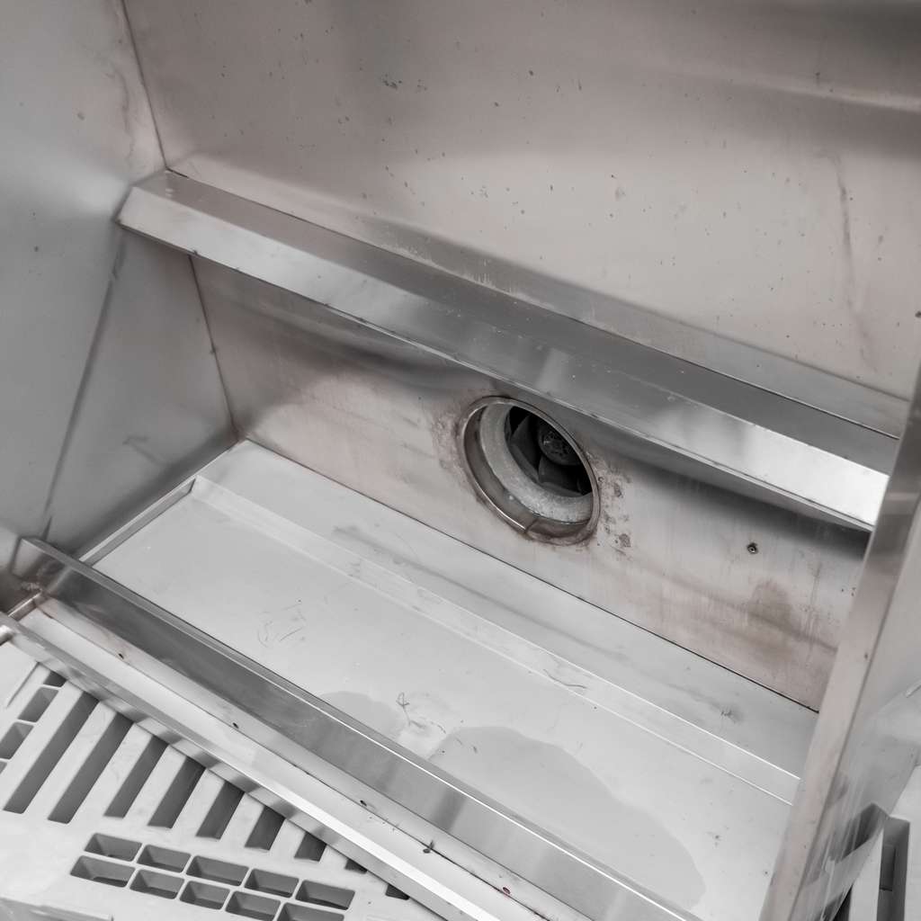 okap gastronomiczny, okap stal nierdzewna, wentylacja kuchni, okap do restauracji, okap do stołówki, okap kuchenny przemysłowy