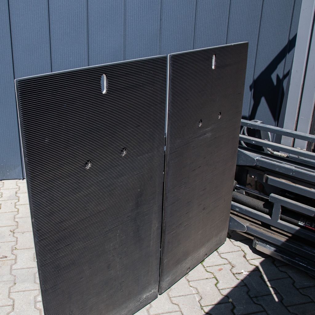 wózek widłowy, Jungheinrich EFG 220, wózek elektryczny, wózek magazynowy, udźwig 2 tony, wózek do magazynu, sprzęt logistyczny, wózek z napędem elektrycznym, maszyny magazynowe, MegaMarket