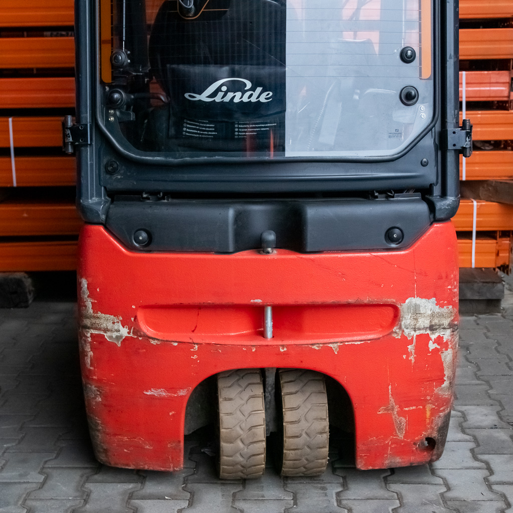 wózek widłowy, elektryczny wózek widłowy, wózek do magazynu, wózek widłowy przesuw boczny, wózek widłowy bez kabiny, wózek widłowy wysokiego składowania, kompaktowy wózek widłowy, magazynowy sprzęt transportowy