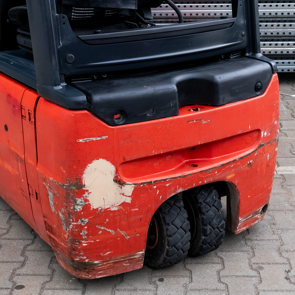 wózek widłowy, elektryczny wózek widłowy, wózek do magazynu, wózek widłowy przesuw boczny, wózek widłowy bez kabiny, wózek widłowy wysokiego składowania, kompaktowy wózek widłowy, magazynowy sprzęt transportowy