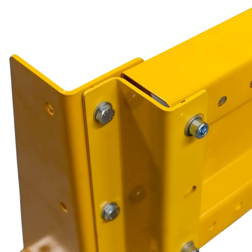 odbojnica czołowa regału, osłona regału paletowego, odbojnica stalowa, ochrona skrajnych ram regałowych, odbojnice magazynowe, zabezpieczenie regałów przed wózkami, stalowa belka ochronna, regał paletowy zabezpieczenie, odbojnik do magazynu