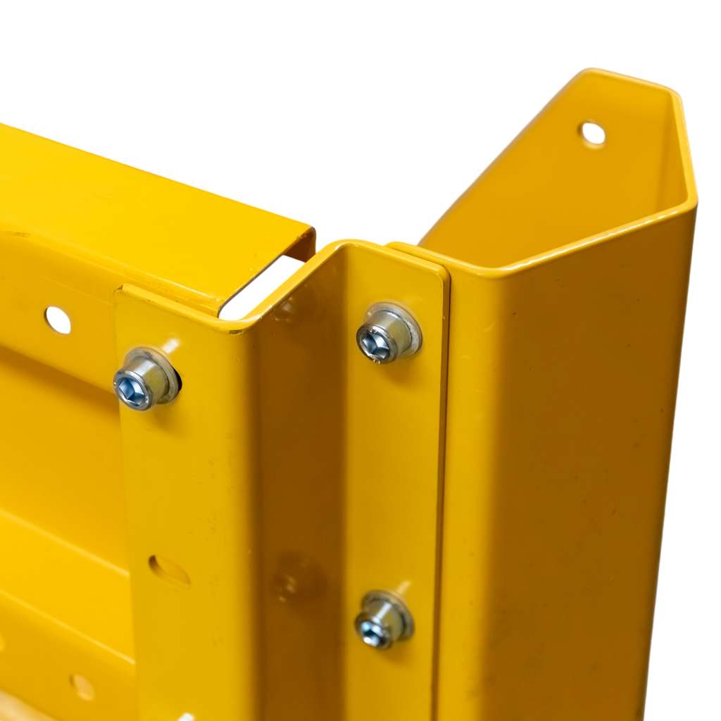 odbojnica czołowa regału, osłona regału paletowego, odbojnica stalowa, ochrona skrajnych ram regałowych, odbojnice magazynowe, zabezpieczenie regałów przed wózkami, stalowa belka ochronna, regał paletowy zabezpieczenie, odbojnik do magazynu