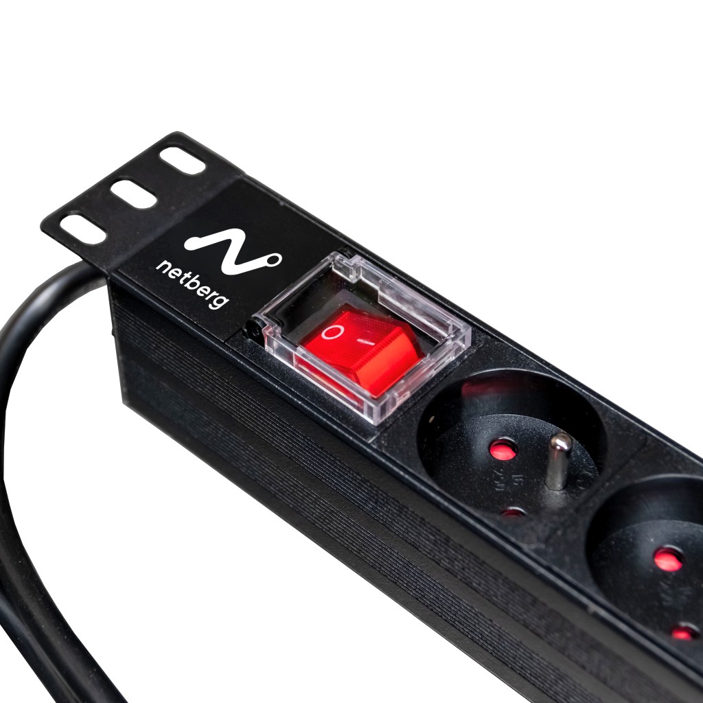 listwa zasilająca zasila Rack NETBERG 19 8 gniazd z wyłącznikiem