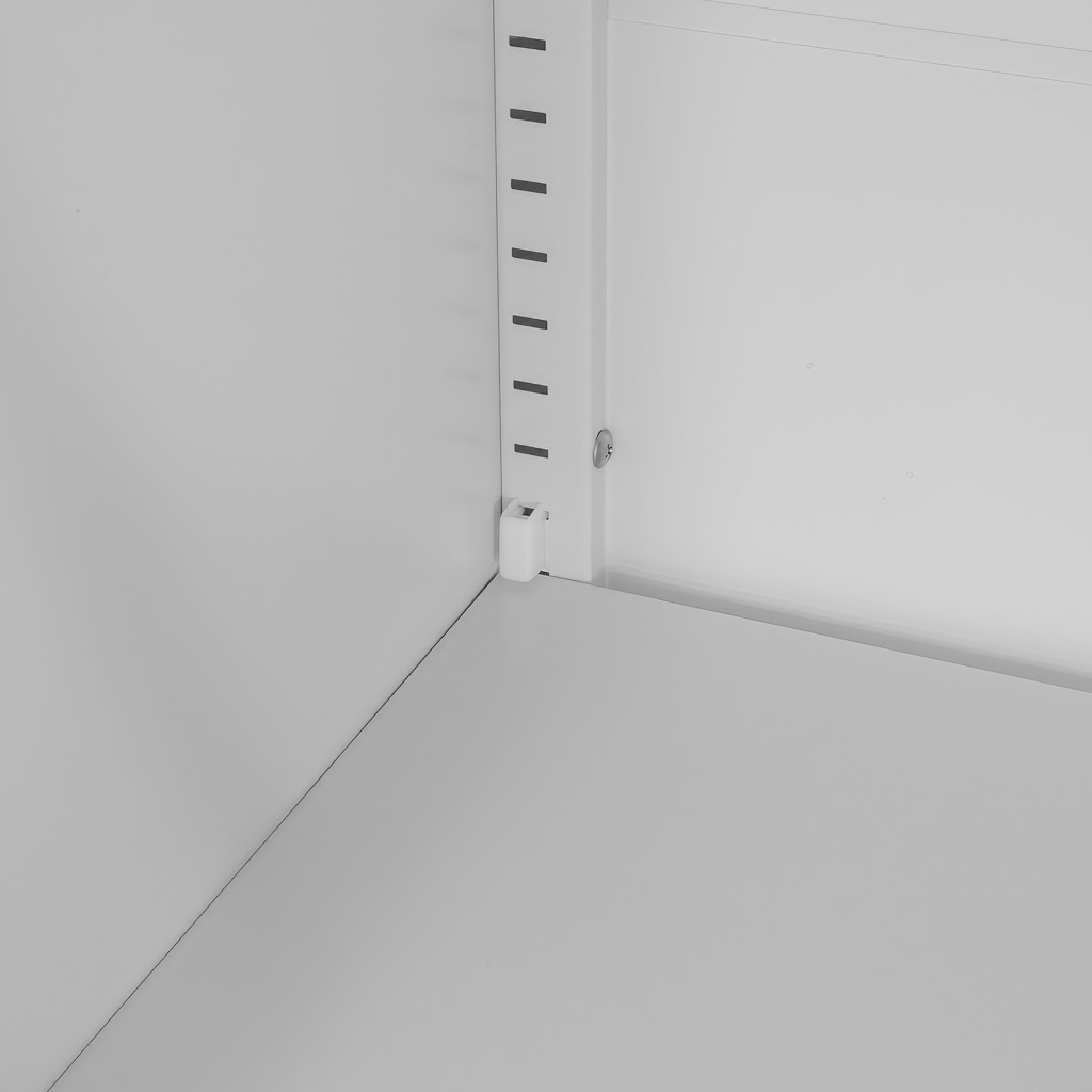 szafa narzędziowa metalowa, szafa warsztatowa, szafa metalowa na narzędzia, szafa do warsztatu, szafa stalowa z zamkiem, szafa z półkami regulowanymi, meble warsztatowe metalowe, wyposażenie warsztatu